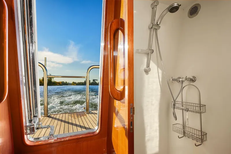 Slide: The Image of Hampton Yachts 720 Skylounge LRC 2014 - 99