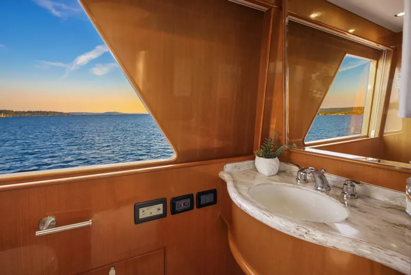 Slide: The Image of Hampton Yachts 720 Skylounge LRC 2014 - 41