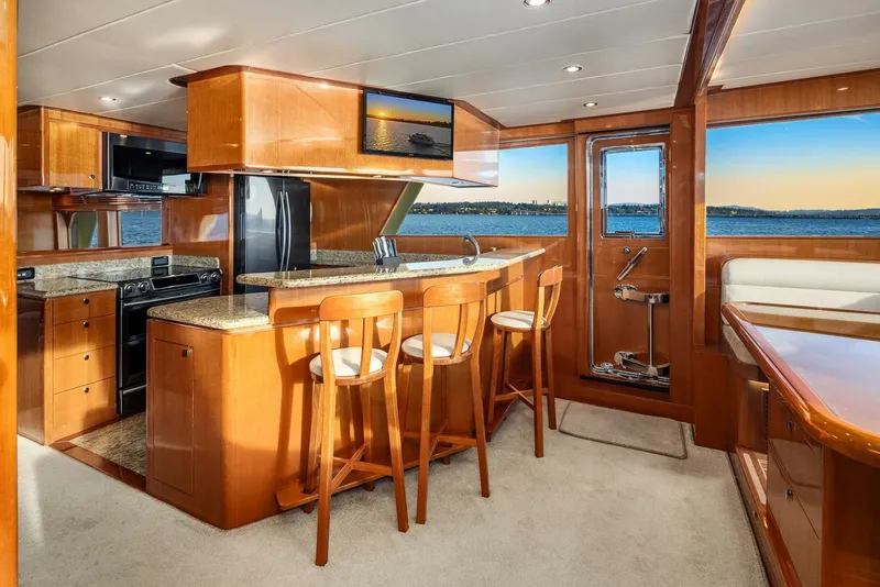 Slide: The Image of Hampton Yachts 720 Skylounge LRC 2014 - 22