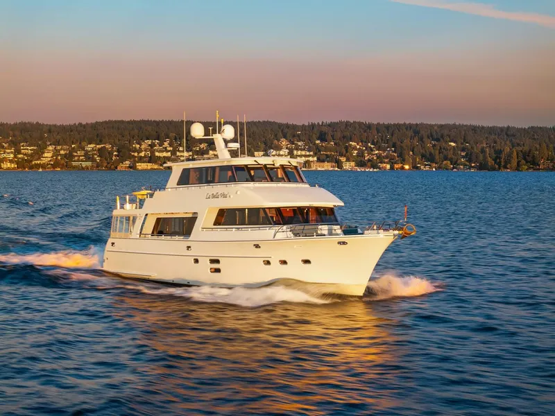 Slide: The Image of Hampton Yachts 720 Skylounge LRC 2014 - 120