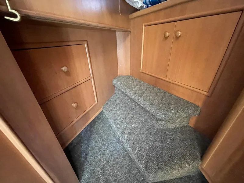 Slide: The Image of Queenship Motor Yacht 1994 - 19