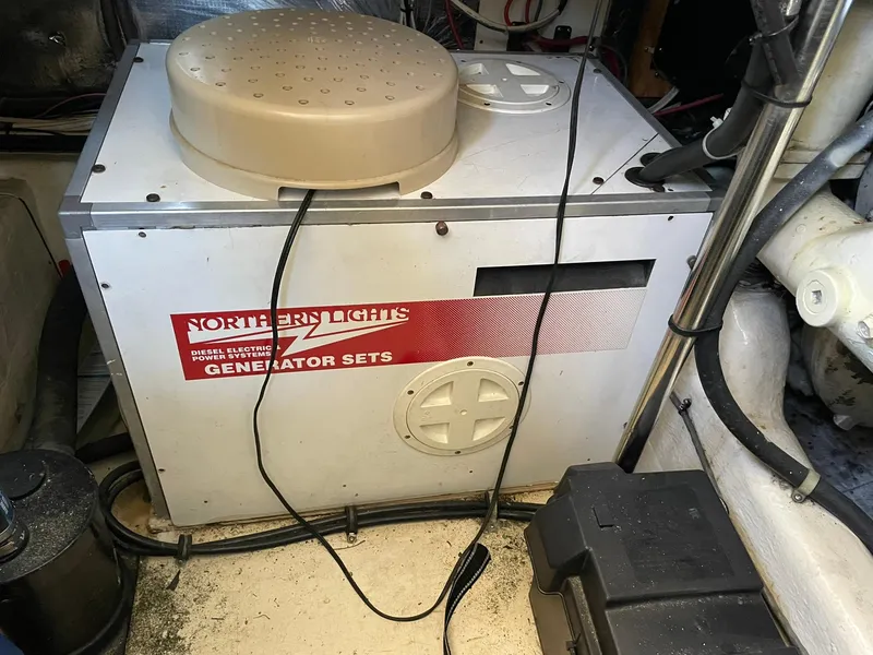 Slide: The Image of Queenship Motor Yacht 1994 - 26