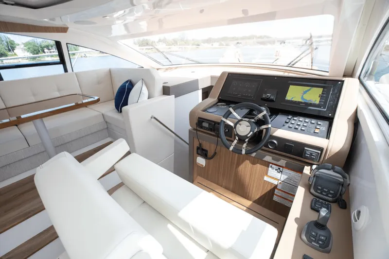 Slide: The Image of Cruisers 46 Cantius 2025 - 60