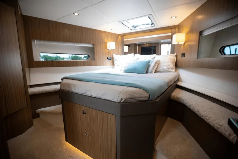 Slide: The Image of Cruisers 46 Cantius 2025 - 71