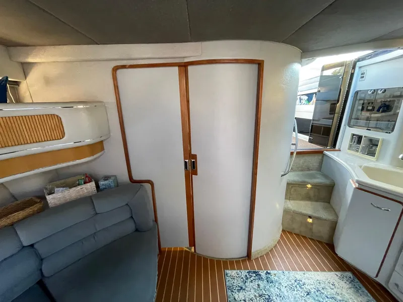 Slide: The Image of Sea Ray 420 Sea Ray 1989 - 25