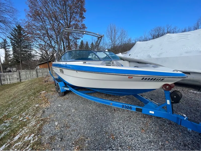 Slide: The Image of MB Sports Sport Boat B52 21 WB 2013 - 1