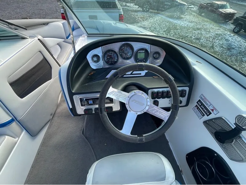 Slide: The Image of MB Sports Sport Boat B52 21 WB 2013 - 6