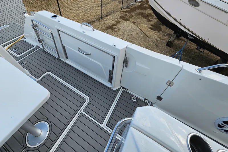 Slide: The Image of Jeanneau 10.5 LEADER CC 2023 - 20