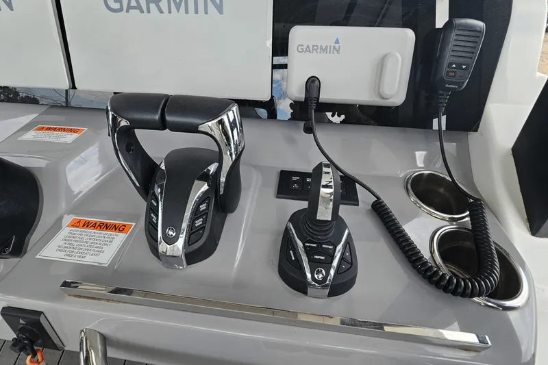 Slide: The Image of Jeanneau 10.5 LEADER CC 2023 - 31