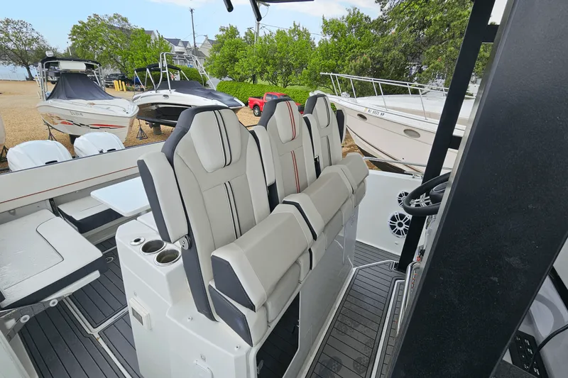 Slide: The Image of Jeanneau 10.5 LEADER CC 2023 - 33