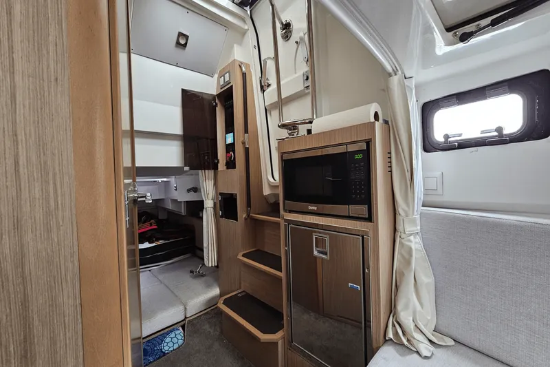 Slide: The Image of Jeanneau 10.5 LEADER CC 2023 - 36