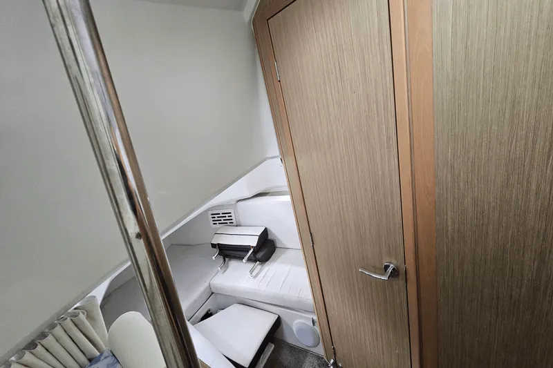 Slide: The Image of Jeanneau 10.5 LEADER CC 2023 - 40