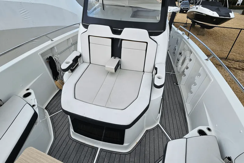 Slide: The Image of Jeanneau 10.5 LEADER CC 2023 - 45