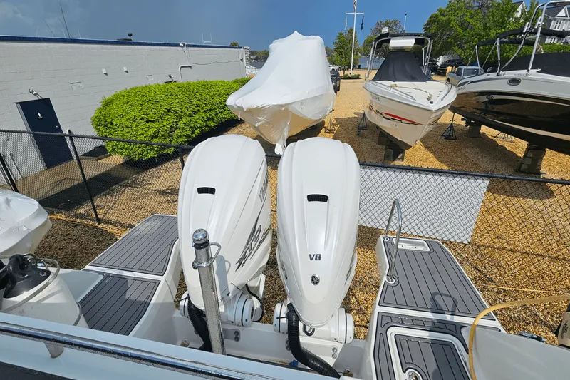 Slide: The Image of Jeanneau 10.5 LEADER CC 2023 - 6