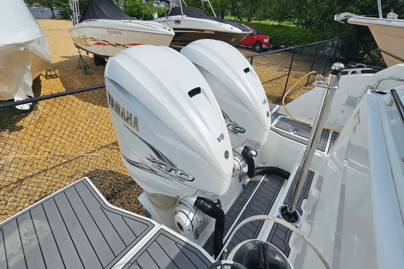 Slide: The Image of Jeanneau 10.5 LEADER CC 2023 - 7