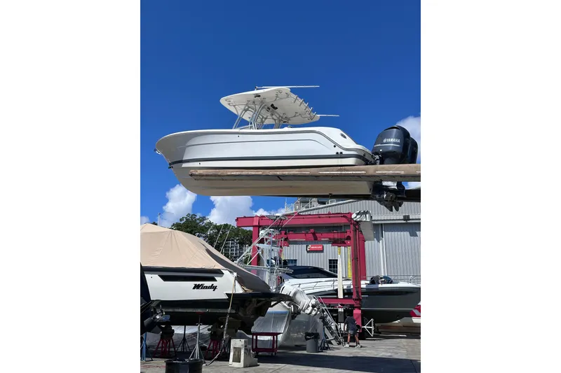 Slide: The Image of Robalo R300 Center Console 2011 - 2