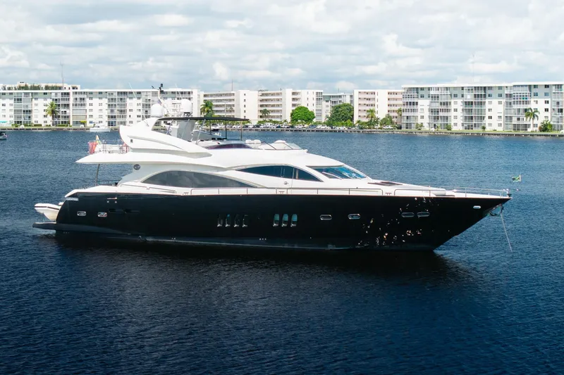 Slide: The Image of Sunseeker 90 Yacht 2008 - 11