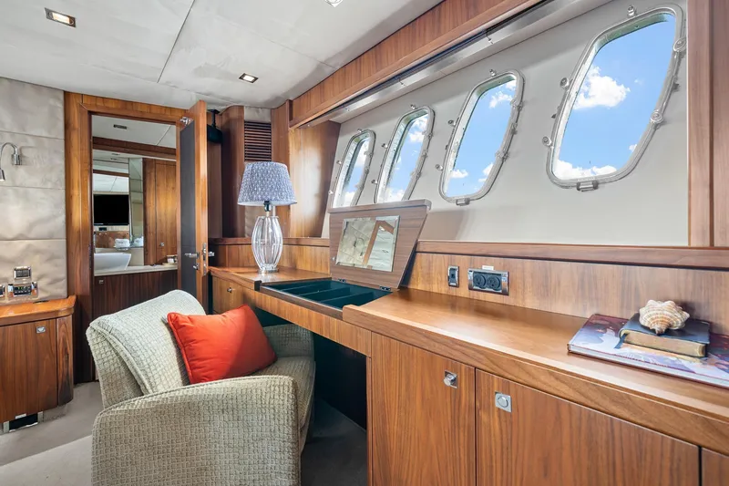 Slide: The Image of Sunseeker 90 Yacht 2008 - 73
