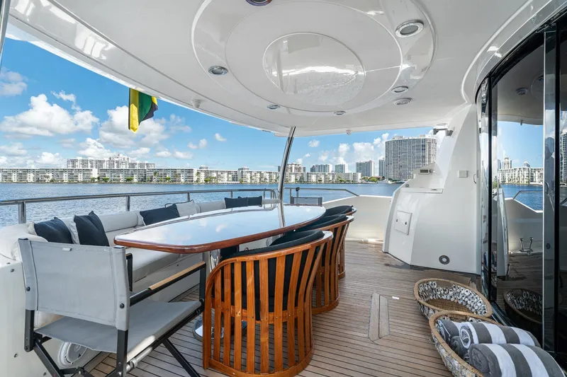 Slide: The Image of Sunseeker 90 Yacht 2008 - 57