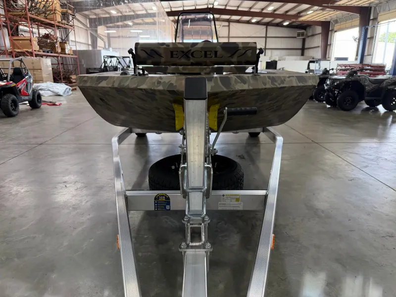 Slide: The Image of Excel 1860 SHALLOW WATER F4 CENTER CONSOLE 2027 - 2
