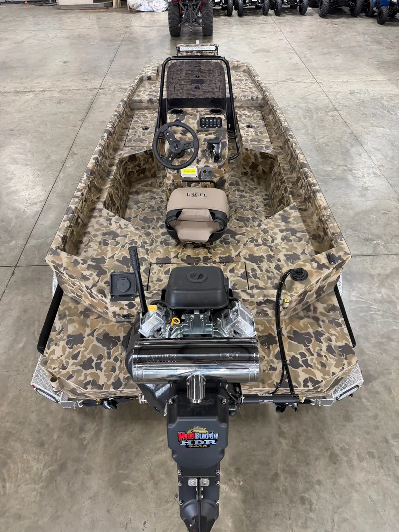 Slide: The Image of Excel 1860 SHALLOW WATER F4 CENTER CONSOLE 2027 - 8