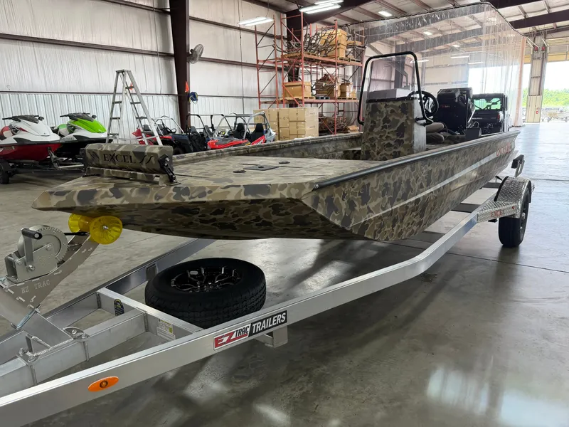 Slide: The Image of Excel 1860 SHALLOW WATER F4 CENTER CONSOLE 2027 - 1