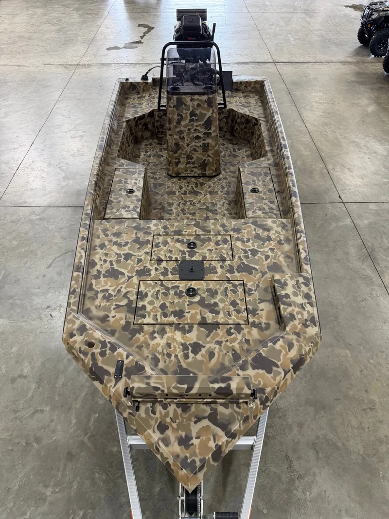 Slide: The Image of Excel 1860 SHALLOW WATER F4 CENTER CONSOLE 2027 - 11