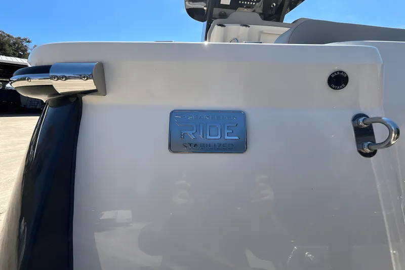 Slide: The Image of Scout 260 LXF 2025 - 5