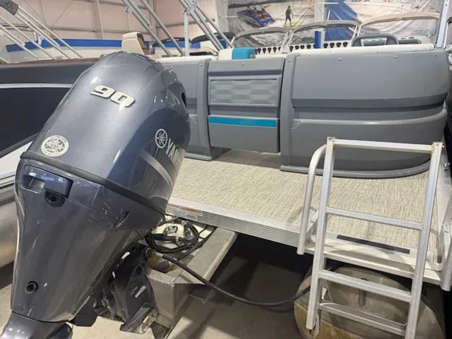 Slide: The Image of Avalon 2185 25 Aura QL Rental #6 2025 - 5