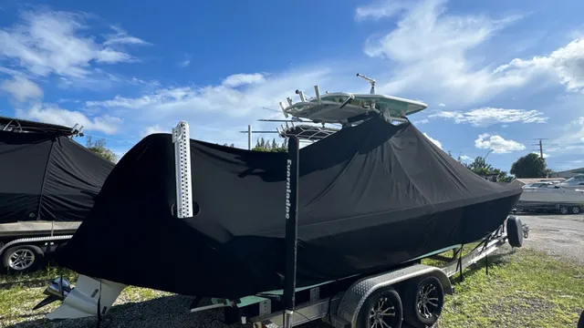 Slide: The Image of Everglades Boats 243CC 24' Motivated Seller! 2022 - 13