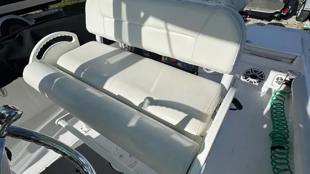 Slide: The Image of Everglades Boats 243CC 24' Motivated Seller! 2022 - 19