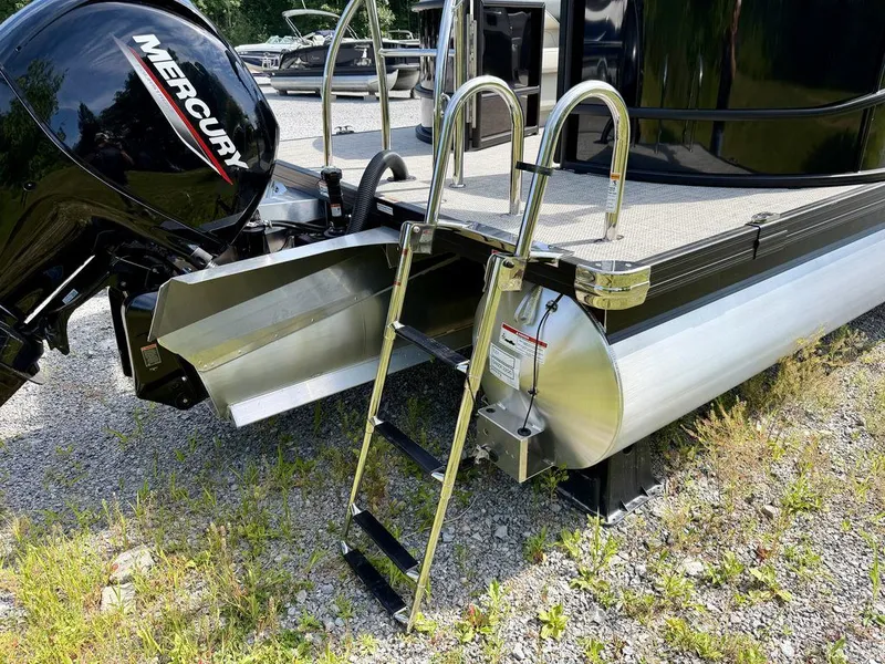 Slide: The Image of Barletta Boats S22QC 2027 - 4