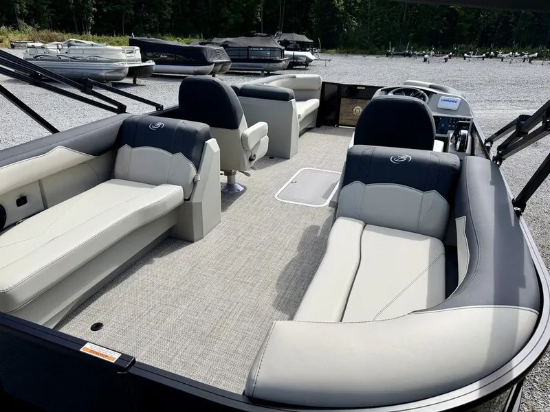 Slide: The Image of Barletta Boats S22QC 2027 - 44