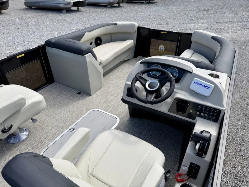 Slide: The Image of Barletta Boats S22QC 2027 - 20