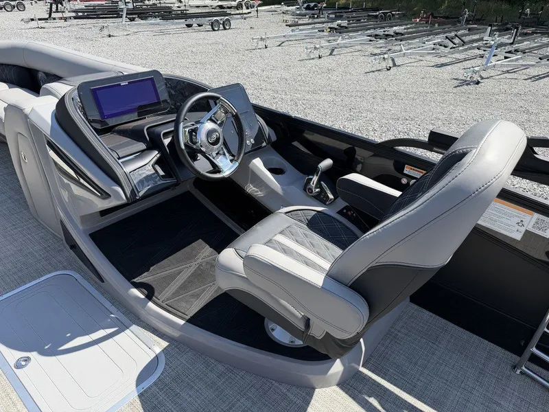 Slide: The Image of Barletta Boats L25UC 2027 - 26