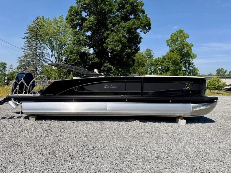 Slide: The Image of Barletta Boats L25UC 2027 - 67