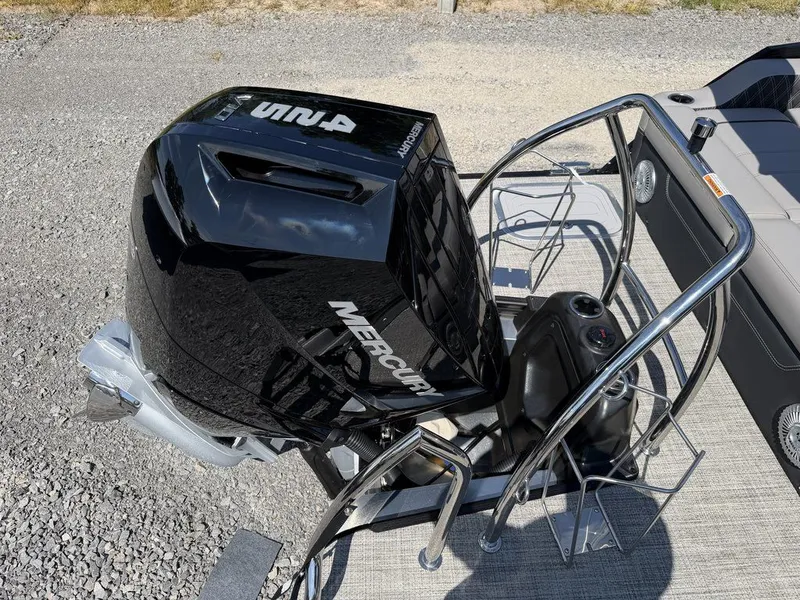 Slide: The Image of Barletta Boats L25UC 2027 - 58