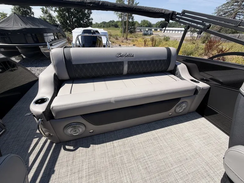 Slide: The Image of Barletta Boats L25UC 2027 - 41