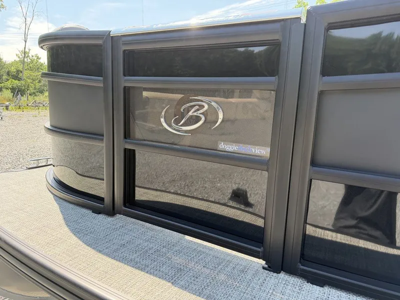 Slide: The Image of Barletta Boats L25UC 2027 - 70