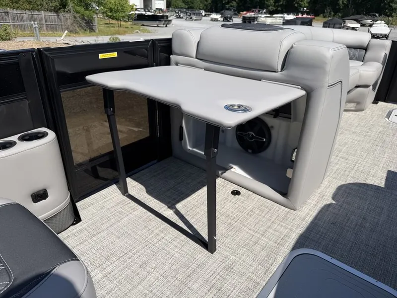 Slide: The Image of Barletta Boats L25UC 2027 - 22