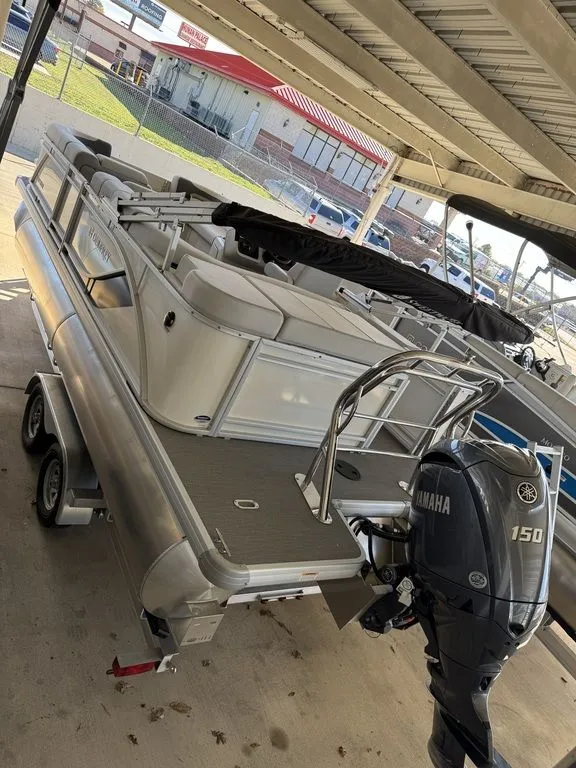 Slide: The Image of Godfrey Pontoons GODFREY Sweetwater 2086 C Sport Tube 27 in. Package 2025 - 5