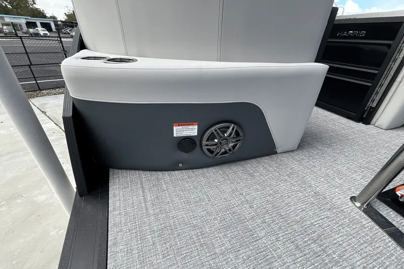 Slide: The Image of Harris 210 Sunliner 2025 - 10