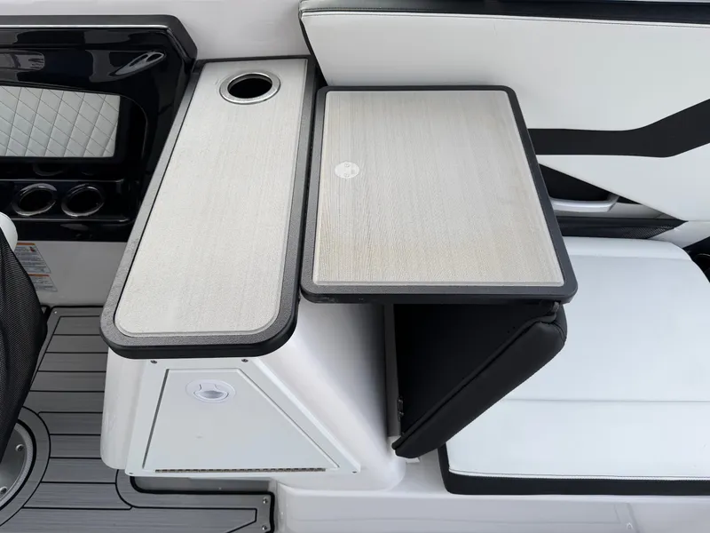 Slide: The Image of Yamaha Jet Boats 252SD 2026 - 35