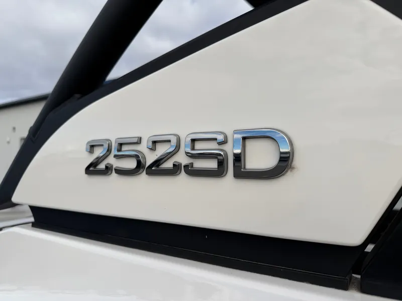 Slide: The Image of Yamaha Jet Boats 252SD 2026 - 13