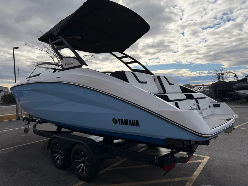 Slide: The Image of Yamaha Jet Boats 252SD 2026 - 6