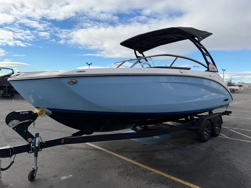 Slide: The Image of Yamaha Jet Boats 252SD 2026 - 8