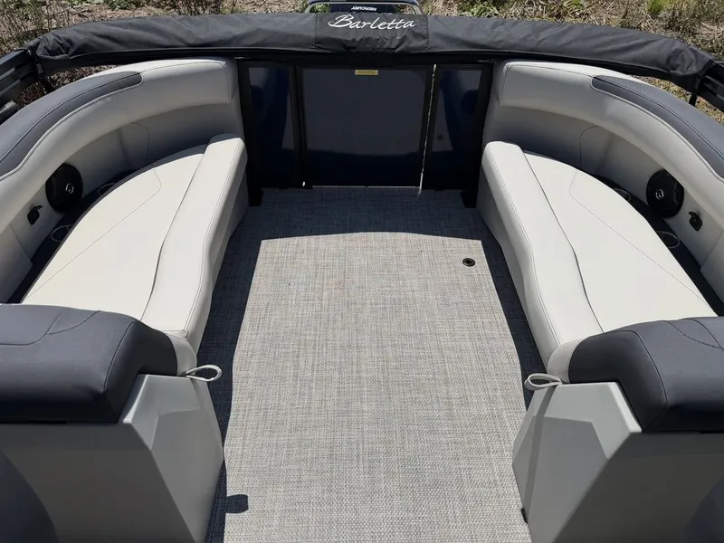 Slide: The Image of Barletta Boats S22QC 2027 - 32