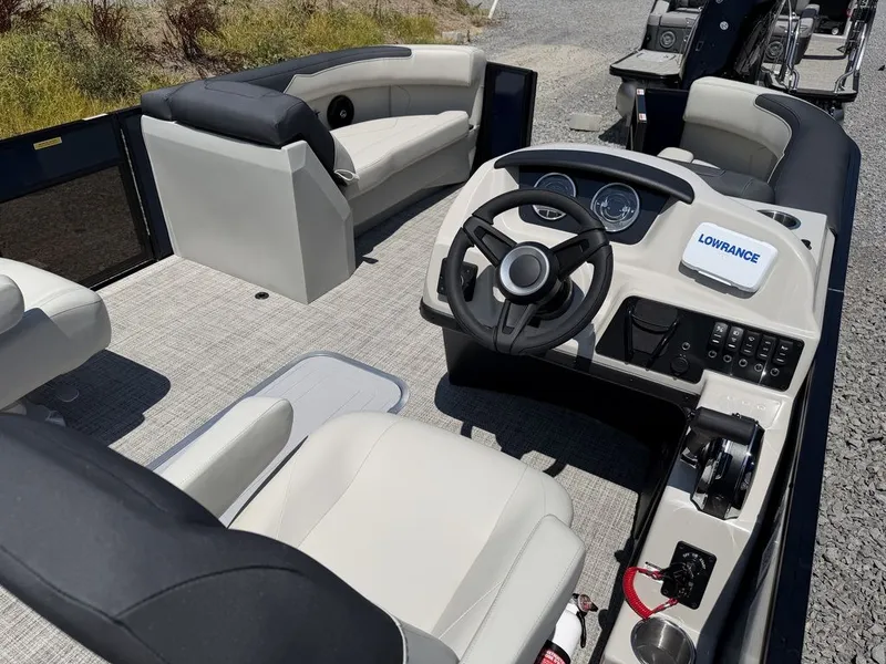 Slide: The Image of Barletta Boats S22QC 2027 - 22