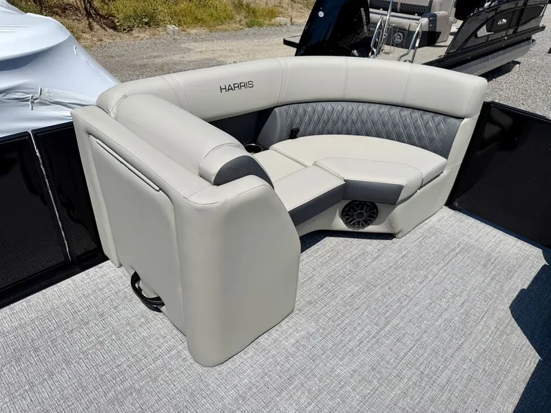 Slide: The Image of Harris Cruiser 210 SL 2027 - 19