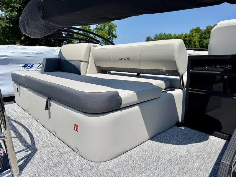 Slide: The Image of Harris Cruiser 210 SL 2027 - 51